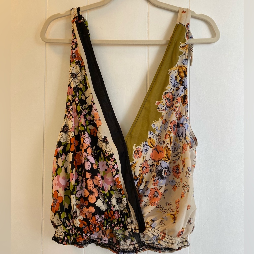 Floral Patchwork V-Neck Sleeveless Women’s Top - Olive, Black, Cream